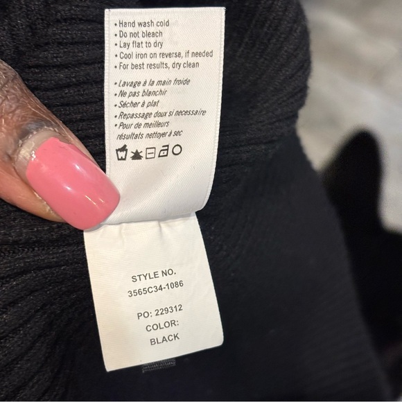 Paige Jeanie Black Ribbed V-Cutout Choker Sweater XS - Picture 7 of 7